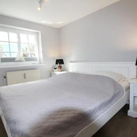 Haus Meeresbrise - Westerstr 26a, App 4 * Wenningstedt-Braderup