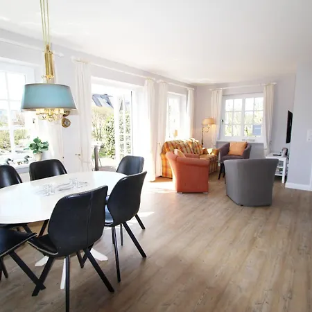 Haus Meeresbrise - Westerstr 26a, App 4 * Wenningstedt-Braderup